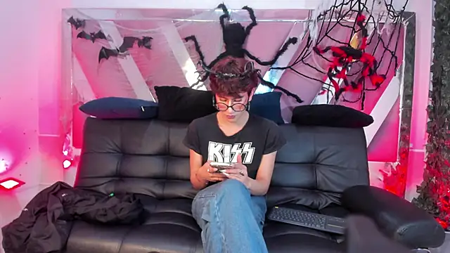 Snapshot of Soro_Lovelyboy chatting on 10-14-25, 05:41 Soro Lovelyboy online show from 10-14-25, 05:41