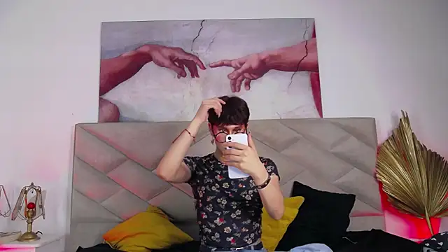 Snapshot of Soro_Lovelyboy chatting on 09-13-25, 02:55 Soro Lovelyboy online show from 09-13-25, 02:55