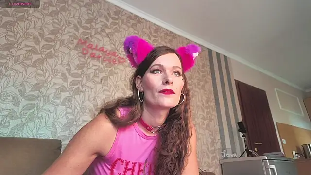 Snapshot of Bad_Idea chatting on 10-21-25, 10:36 Bad Idea online show from 10-21-25, 10:36