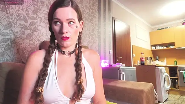 Snapshot of Bad_Idea chatting on 11-04-25, 12:20 Bad Idea online show from 11-04-25, 12:20