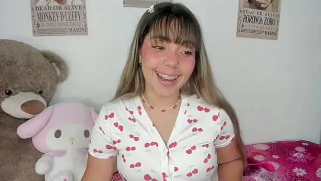 Snapshot of emma_grays2 chatting on 03-03-26, 06:20 emma grays2 online show from 03-03-26, 06:20