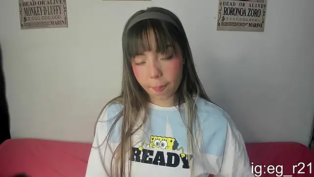 Snapshot of emma_grays2 chatting on 06-12-26, 10:02 emma grays2 online show from 06-12-26, 10:02