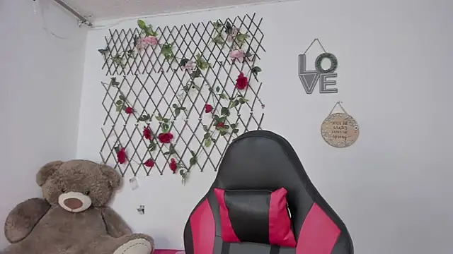 emma grays2 online show from 11-01-25, 04:08