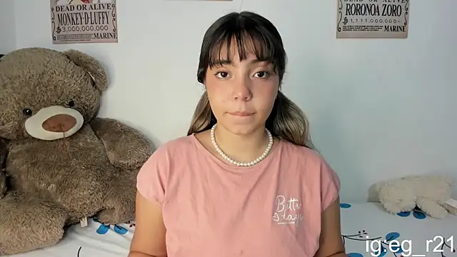 Snapshot of emma_grays2 chatting on 04-19-26, 05:19 emma grays2 online show from 04-19-26, 05:19