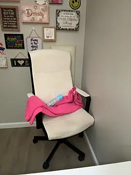 Snapshot of Juicystorm chatting on 10-07-25, 03:07 Juicystorm online show from 10-07-25, 03:07