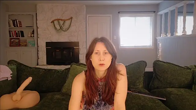 Snapshot of MommyGoddessL chatting on 06-27-26, 11:55 MommyGoddessL online show from 06-27-26, 11:55