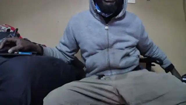 EYEzIAM online show from 01-11-26, 05:14