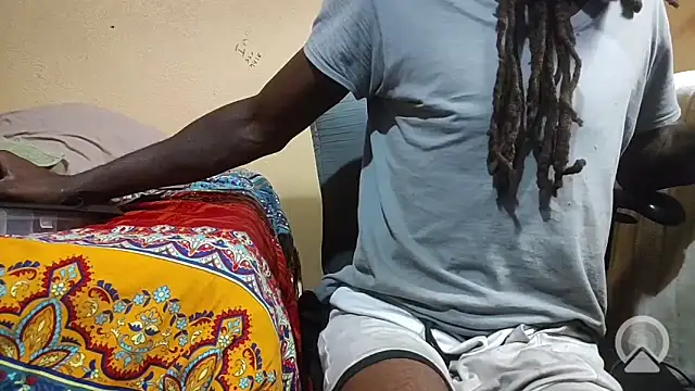 EYEzIAM online show from 10-11-25, 02:01