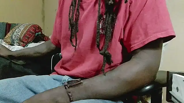 EYEzIAM online show from 04-16-26, 04:57