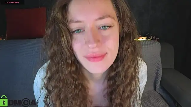 Snapshot of Agnes_Wells chatting on 05-05-26, 01:08 Agnes Wells online show from 05-05-26, 01:08