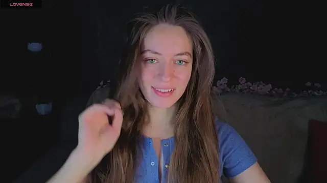 Snapshot of Agnes_Wells chatting on 07-01-26, 01:17 Agnes Wells online show from 07-01-26, 01:17