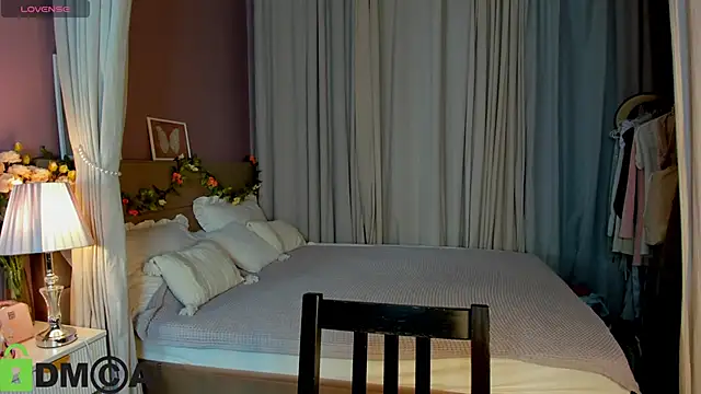 Agnes Wells online show from 11-02-25, 09:25