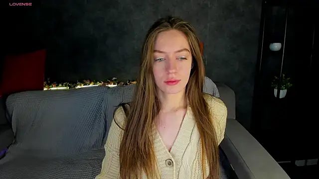 Snapshot of Agnes_Wells chatting on 04-28-26, 01:04 Agnes Wells online show from 04-28-26, 01:04