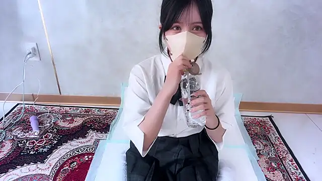 moemilk online show from 11-14-25, 01:09