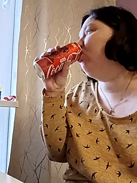 Feuchtekitty92xh online show from 11-10-25, 07:46