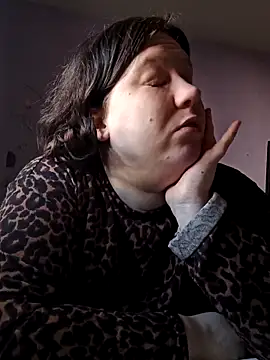 Feuchtekitty92xh online show from 04-15-26, 06:52