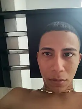 Snapshot of Davig4 chatting on 10-05-25, 06:53 Davig4 online show from 10-05-25, 06:53