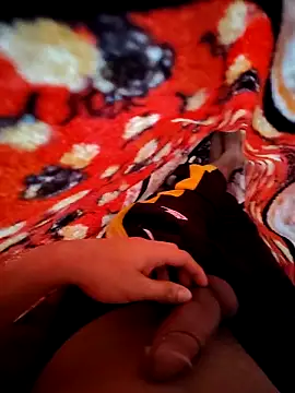 Snapshot of Davig4 chatting on 09-13-25, 02:06 Davig4 online show from 09-13-25, 02:06