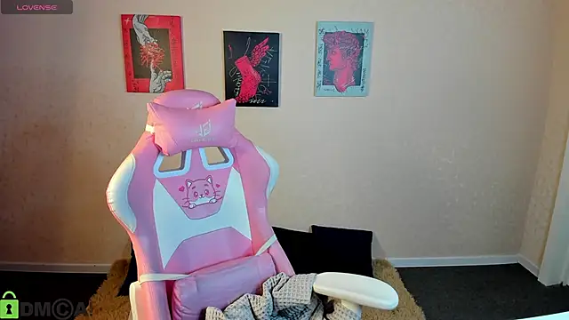 Casey Sweeet online show from 10-11-25, 12:55