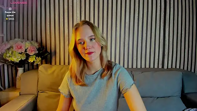 Casey Sweeet online show from 10-19-25, 04:10