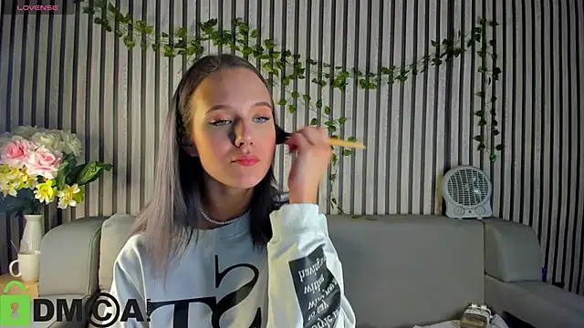 Casey Sweeet online show from 11-12-25, 10:30