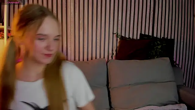 Casey Sweeet online show from 04-18-26, 03:14