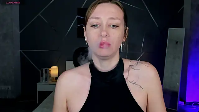 evashiny  online show from 11-30-25, 04:35