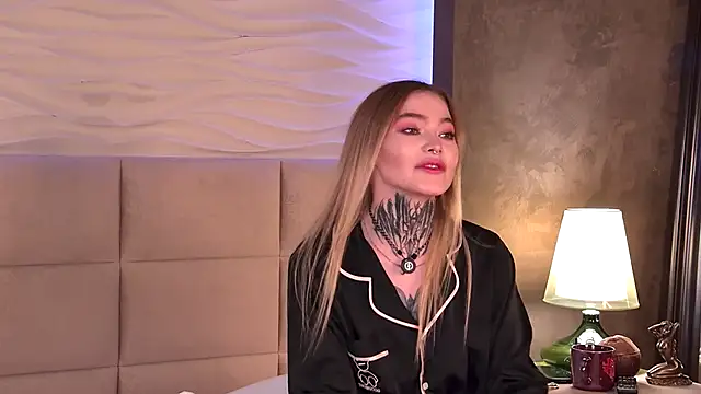 AriWild online show from 12-02-25, 04:14