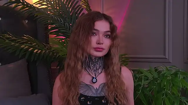 AriWild online show from 06-18-26, 04:55