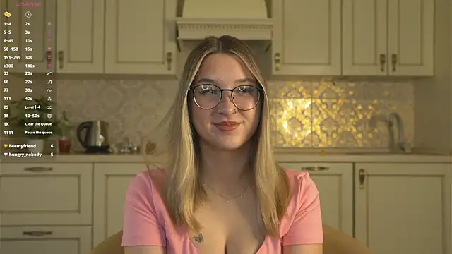 DarelleFaux online show from 09-14-25, 03:18