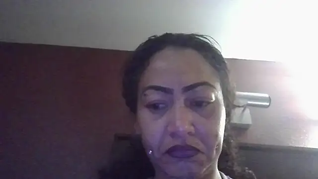 Snapshot of Flossee chatting on 10-03-25, 10:50 Flossee online show from 10-03-25, 10:50