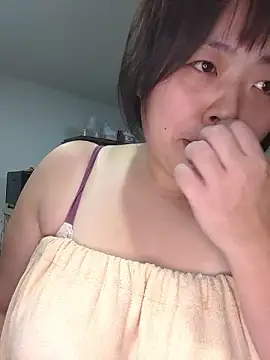 Snapshot of yukari_0011 chatting on 09-21-25, 10:31 yukari 0011 online show from 09-21-25, 10:31