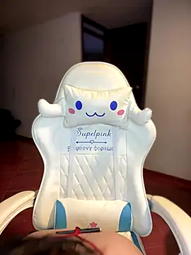 isabela l online show from 10-18-25, 10:56