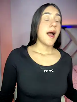 isabela l online show from 09-28-25, 02:40