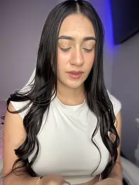 isabela l online show from 09-26-25, 07:43