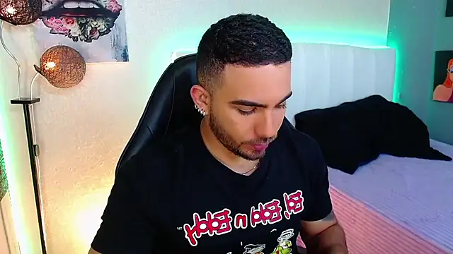 adamhairy online show from 05-25-26, 07:01