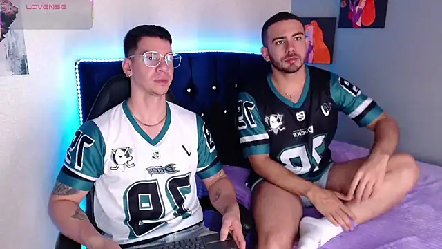 adamhairy online show from 04-25-26, 02:25