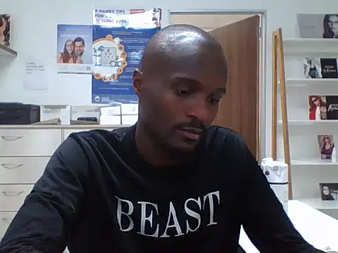 Snapshot of TPNUTS chatting on 10-01-25, 11:47 TPNUTS online show from 10-01-25, 11:47