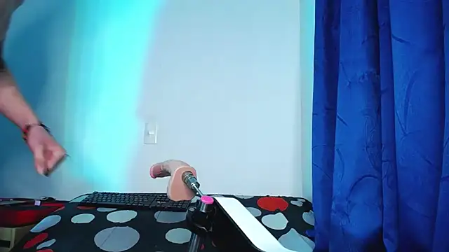 lucky stricke online show from 03-21-26, 08:52