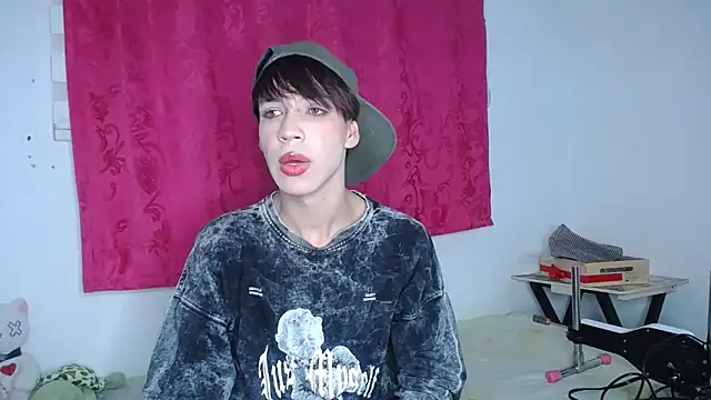 lucky stricke online show from 11-18-25, 03:54