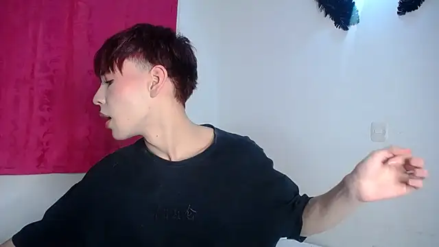 lucky stricke online show from 11-26-25, 04:34