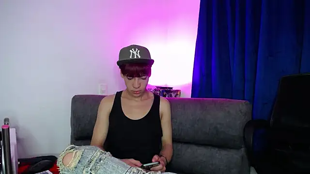 lucky stricke online show from 03-12-26, 08:40