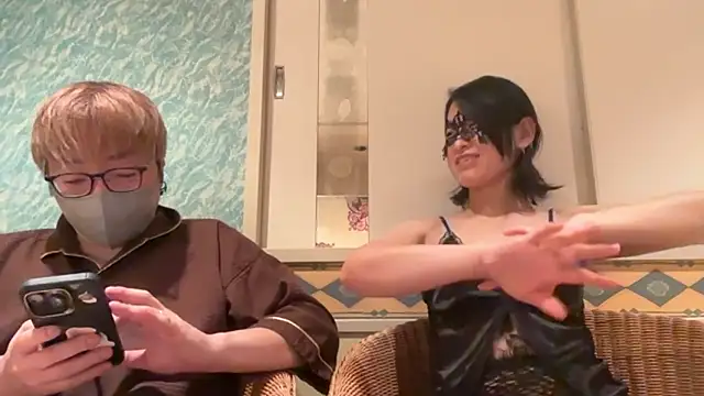 21yuri27 online show from 11-10-25, 02:22