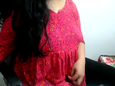 Snapshot of Roshi_Love chatting on 06-22-26, 01:44 Roshi Love online show from 06-22-26, 01:44