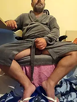 Nesch82 online show from 03-21-26, 05:39