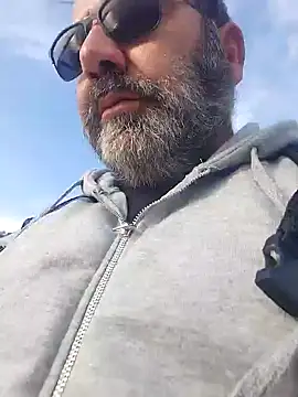 Nesch82 online show from 03-04-26, 02:14