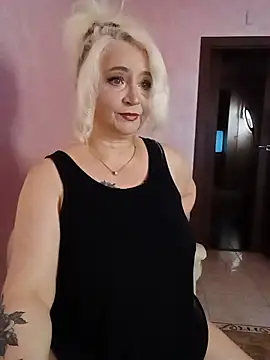 SquirtMilf00 online show from 06-10-26, 03:08