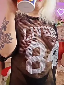 SquirtMilf00 online show from 06-17-26, 02:55