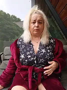 SquirtMilf00 online show from 07-11-26, 10:15