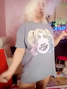 Snapshot of SquirtMilf00 chatting on 02-04-26, 02:28 SquirtMilf00 online show from 02-04-26, 02:28